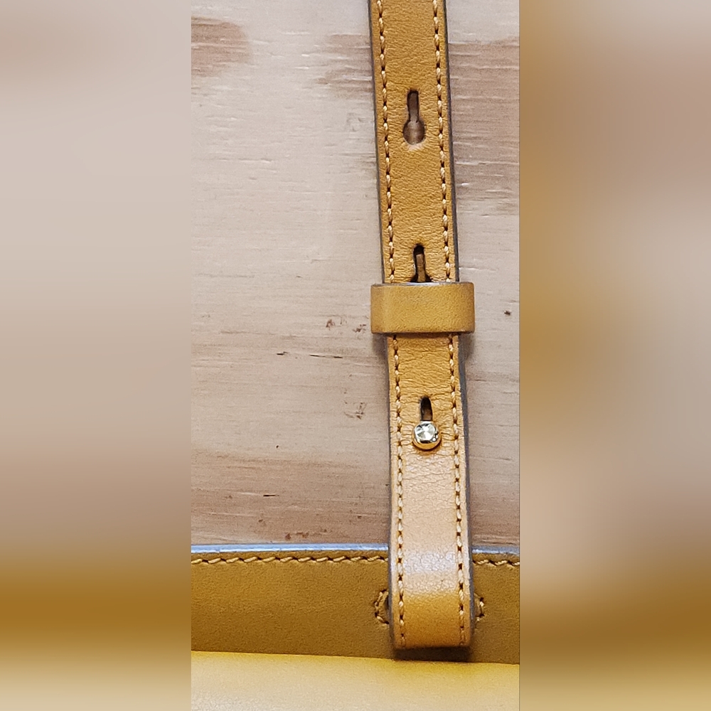Chloé Georgia Crossbody Bag in Curry Yellow - Picture 8 of 15